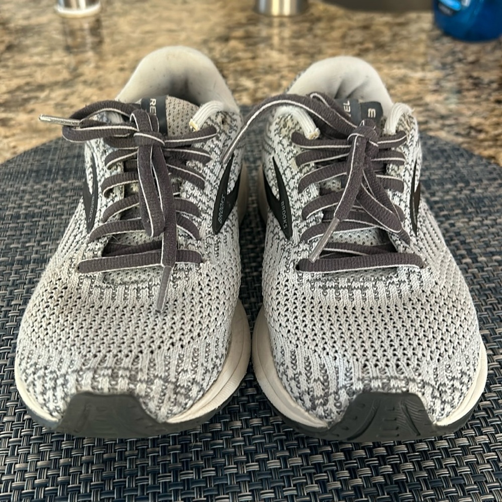 Brooks Revel 3